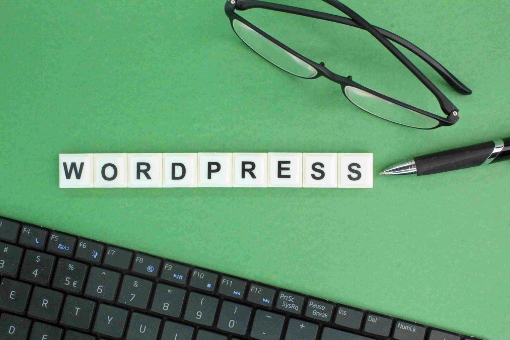 Two Lines of Text in Your WordPress Header